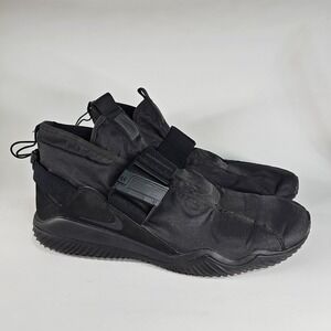 NIKE Komyuter QS Triple Black Tech Wear Sneakers Men 12.5 Magnetic Release Strap